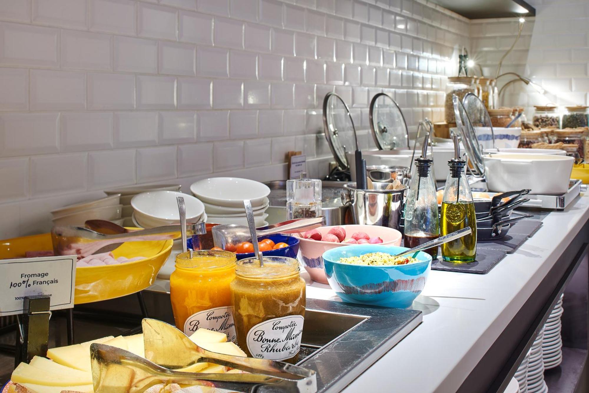 Novotel Paris Malmaison Hotel 4*