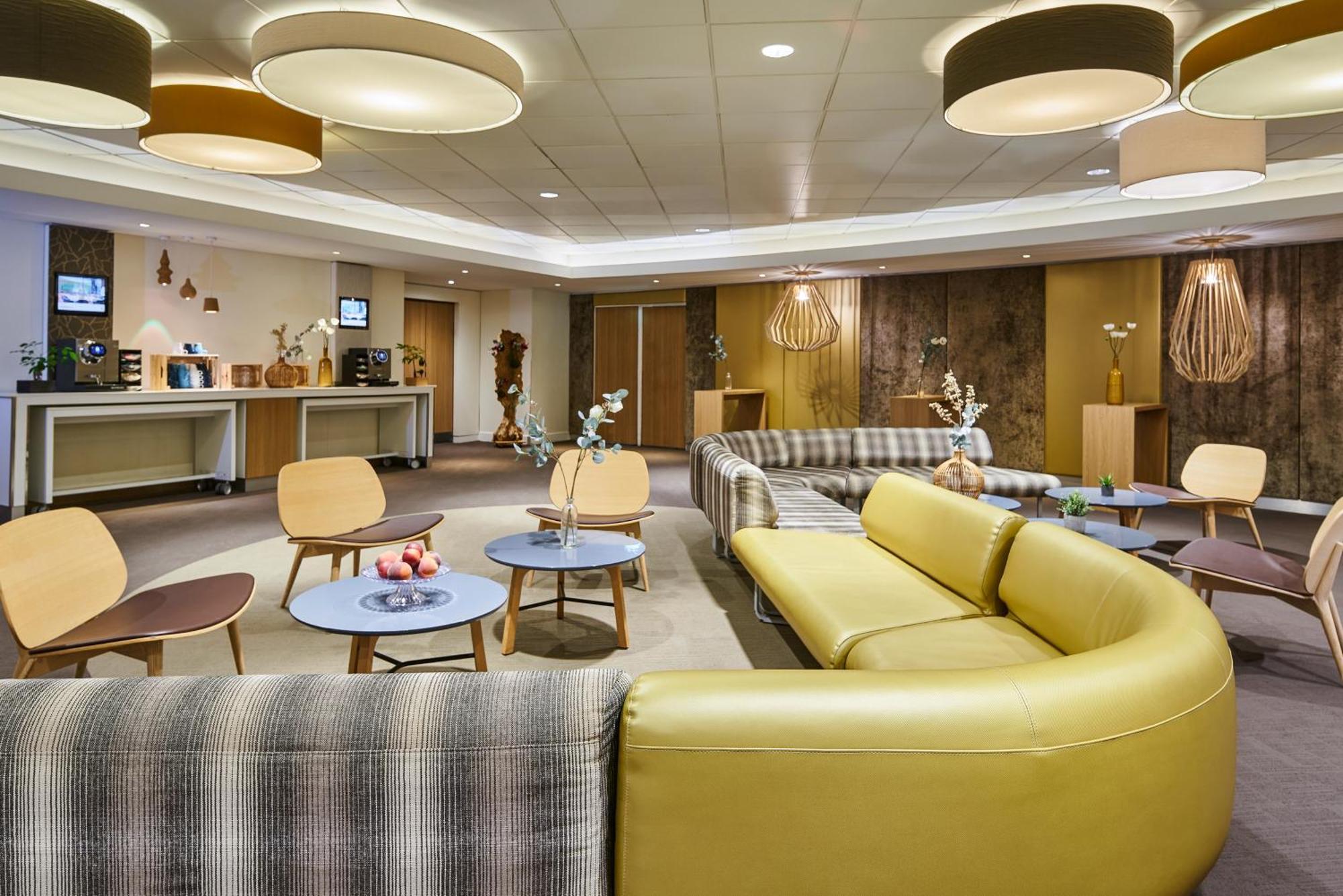 Novotel Paris Malmaison 4* Rueil-Malmaison